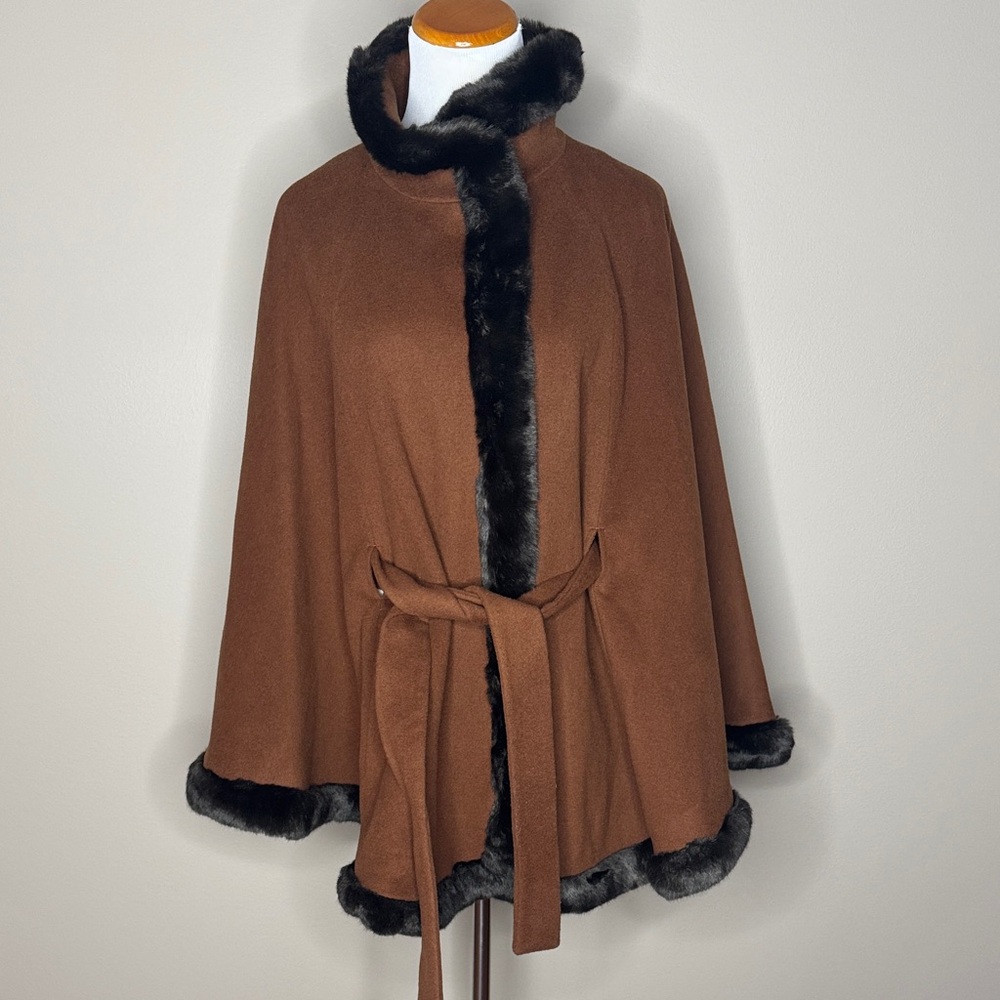 Ellen Tracy womens brown wool jacket faux fur size XL.
